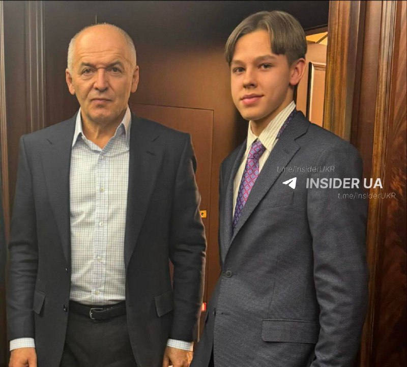 У Києві мажор поплатився за виконання гімну РФ та вихваляння агресором 4