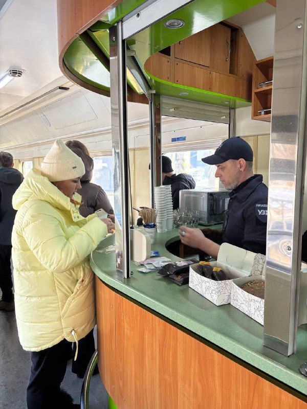 «Вагони незламності» запрацювали на Київщині 🚂 3