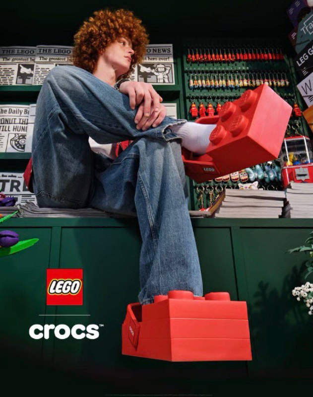 Crocs та LEGO випускають спільну колекцію взуття 🧱👟