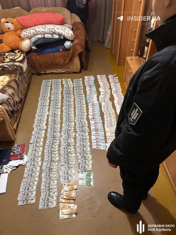 У Києві викрили підпільний склад підробленого брендового взуття на 8 млн грн 2